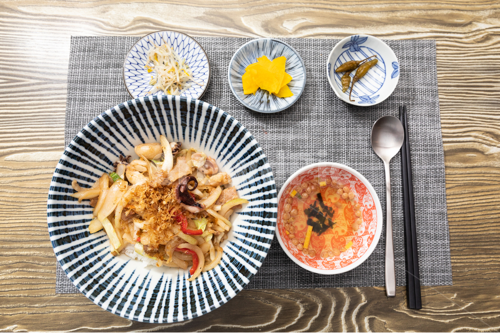 덮밥,해물삼겹,해물삼겹덮밥,삼겹살,해산물,음식,식재료,요리,food,cook,meal,dishes,food reserves,일식,일본음식,일본요리,Japanese food,Japanese dishes,Japanese meal,Japanese cook