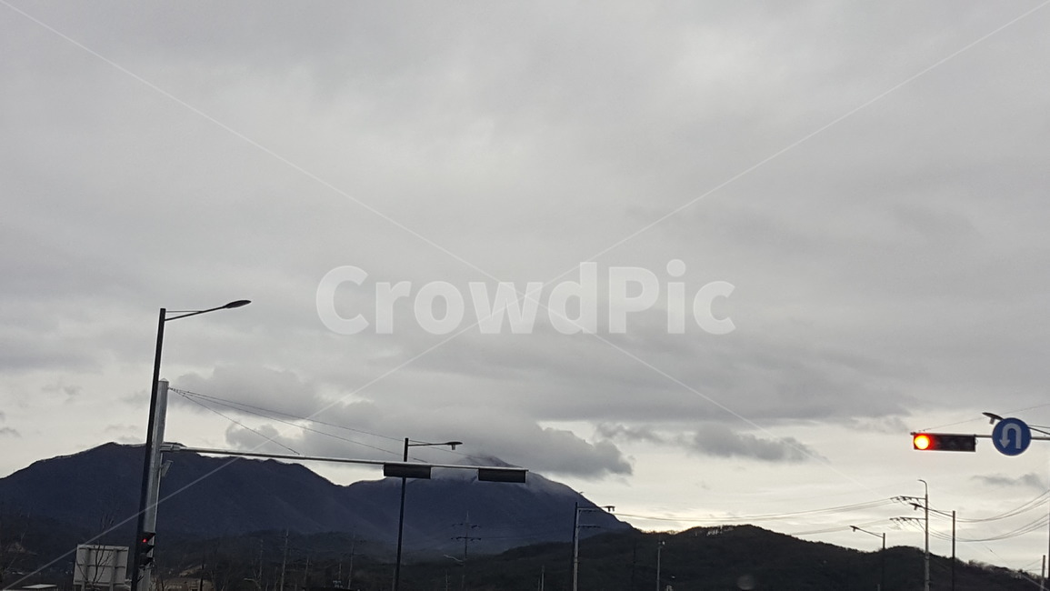 구름,하늘,산,눈,풍경,자연,풍경,nature,landscape,traffic light,신호등,light,빛