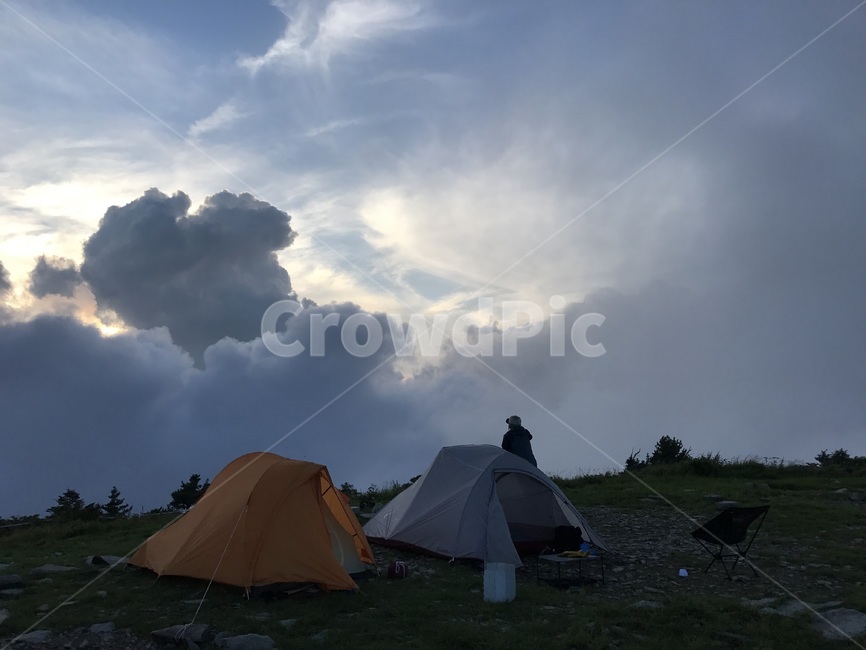 캠핑,백패킹,등산,하늘,구름,풍경,여행,휴가,traveling,vacation,trip