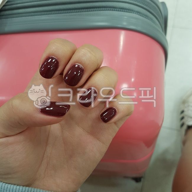 네일아트,네일,버건디네일,짧은네일,네일아트이미지,원컬러네일,원칼라네일,nailart,nail,젤네일