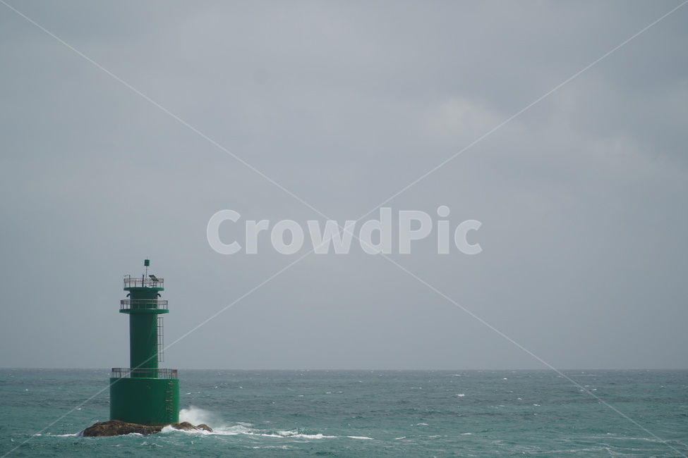 tower,탑,lighthouse,등대,바다,sea,blue,green