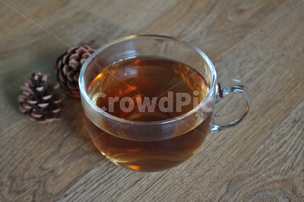 차,홍차,tea,teatime,티타임,솔방울,커피,coffee,컵,유리컵,나무,티,life,릴렉스,휴식,음료수,drink,beverage