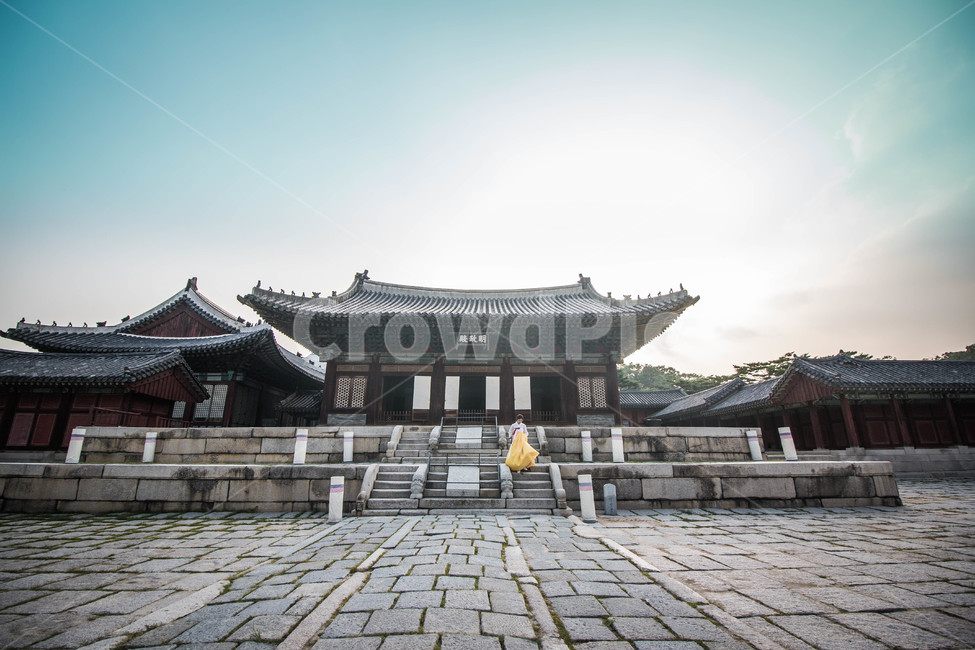 창경궁,고궁,궁궐,한복,전통건축,서울랜드마크,한국전통,경복궁,한국전통,한국문화,korean traditional,korean culture,한복,한국전통의상,hanbok,korean traditional clothes,사람,인물,인간,human,person,여성,여자,woman,female,lady