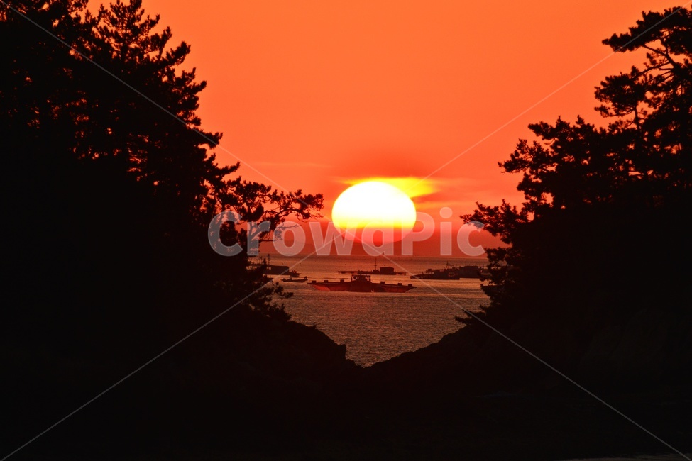 영광,염산면,향화도,향화도일몰,nature,자연,outdoors,옥외,redsky,붉은하늘,dusk,황혼,sunset,일몰,sky,하늘,sunlight,햇빛,자연,풍경,nature,landscape,한국자연풍경,한국자연경관,korea nature landscape