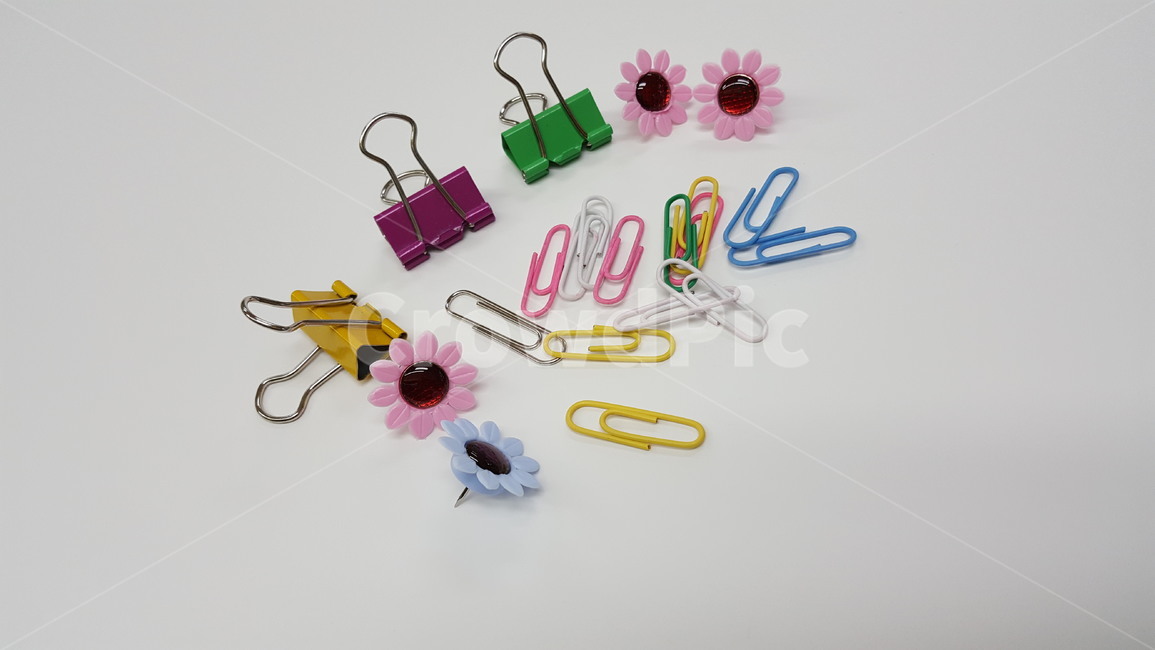 문구,집게,클립,압정,학용품,사물,물건,오브젝트,thing,object,matter,학용품,문구류,사무용품,school supplies,stationery,office supplies