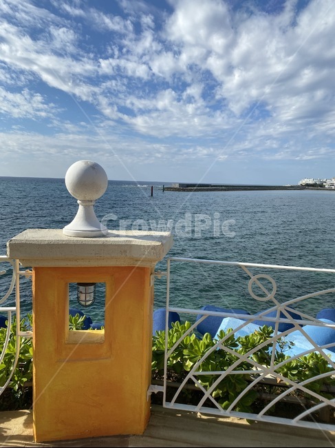 sky,skyline,cloud,clouds,sea,wine,mood,lamp,ocean,beach,handrail,난간,railing,하늘,해변,바다,여유,산책로,해변가,해안가,산책
