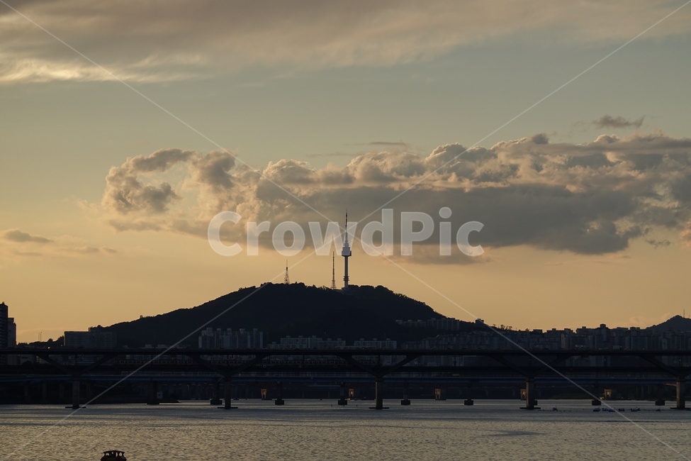 노을,한강공원,석양,풍경,sunset,sky,야경,nightview,도시,풍경,city,landscape,한국도시풍경,한국도시경관,korea cityscape,랜드마크,landmark,tourist attraction,한국랜드마크,한국관광지,한국명소,korea landmark,korea tourist attraction,실루엣,그림자,silhouette,shadow,outdoors,옥외,nature,자연,weather,날씨