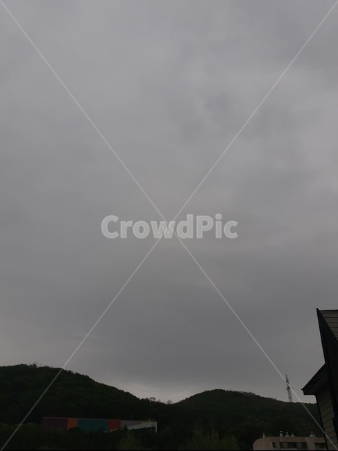 하늘,바람부는날,흐린날,흐림,날씨흐림,어두운하늘,다크한,어두운,어두움,파란하늘,흐린날씨,구름낀날,구름,비오기전,비올것같은,비올것같은날씨,구름낀,다크스카이,다크한하늘,구름이동,흐린하늘,구름낀하늘,비,비내리기전