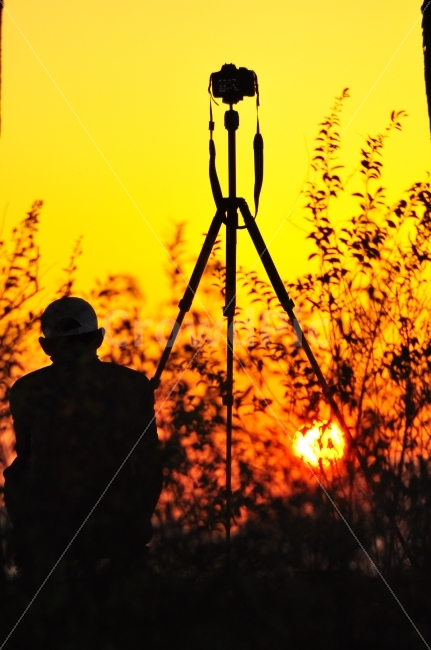 wait,waiting,picture,life,moment,tripod,sunset,camera,photography
