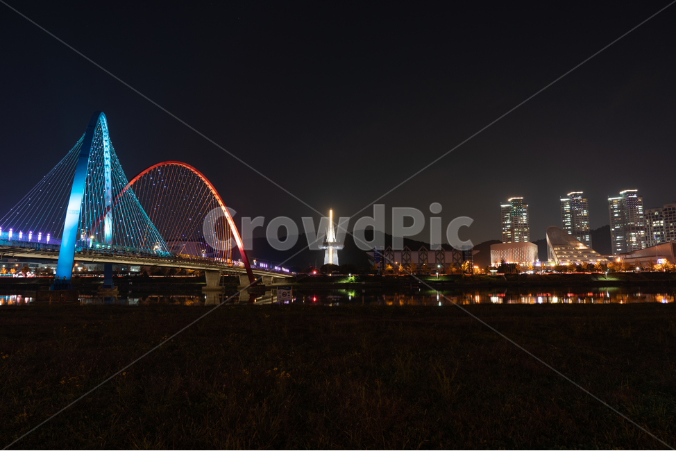 밤,야경,엑스포다리,반영,건물,다리,야경,밤,풍경,nightscape,night,landscape,건축물,건물외관,exterior,building,structure,architecture,construction,city,시티,metropolis,중심지,urban,어반,town,도시