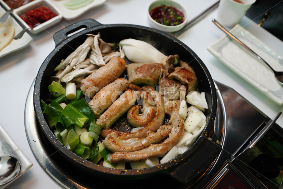소곱창,육식,육류,고기,안주,먹거리,음식,야채,채소,술안주,한식,음식,식재료,요리,food,cook,meal,dishes,food reserves,한식,한국음식,한국요리,korean food,korean dishes,korean meal,korean cook