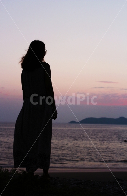 실루엣,노을,뒷모습,여름,바다,canon,100d,dslr,스냅,해변,바다,beach,sea,사람,인물,인간,human,person,여성,여자,woman,female,lady,인물실루엣,사람실루엣,character silhouette,human silhouette,clothing,의류,apparel,의복