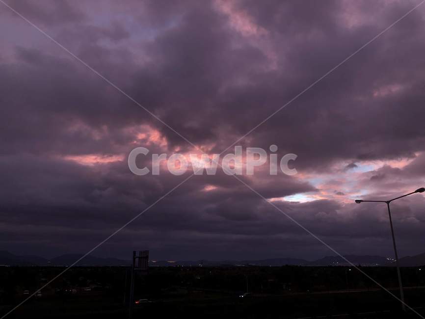 하늘,색감,해질녘,노을,먹구름,구름,가로등,낙동강,보랏빛,seunst,cloud,color,purple,sky