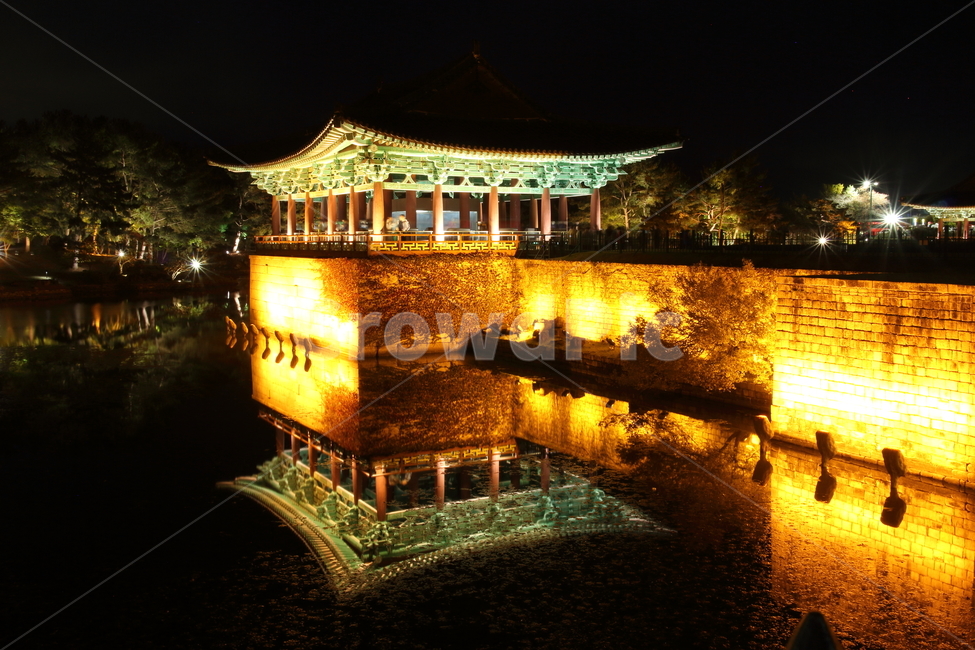 경주,야경,유적지,안압지,조명,반영,거울,관광지,동굴과월지,불빛,저수지,정자,신라,건물,경주랜드마크,문화재,풍경,밤,landscape,nightview,landmark,building,architecture,reflection,야경,밤,풍경,nightscape,night,landscape