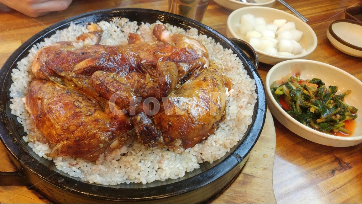 음식,치킨,통닭,무,김치,누릉지,누릉지통닭,바싹,술,안주,술안주,구이,오븐,쌈무,닭,음식,식재료,요리,food,cook,meal,dishes,food reserves,육류,고기,meat