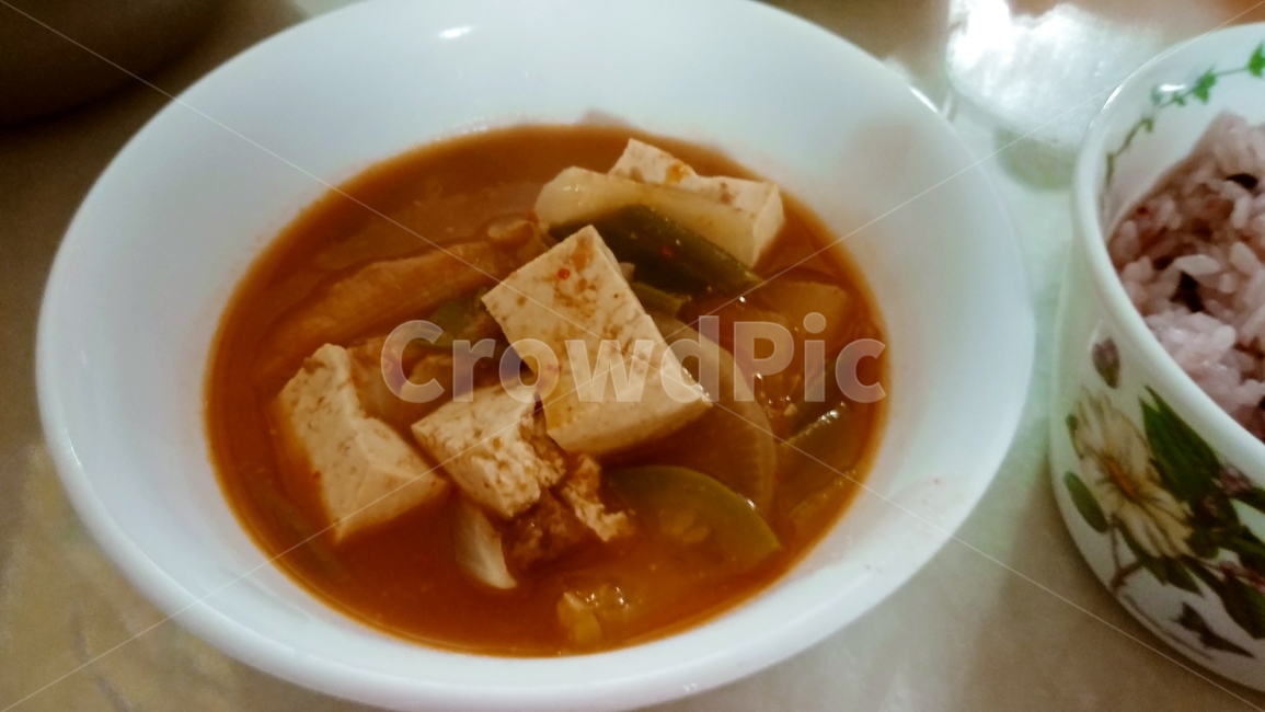 bowl,사발,food,식품,dish,식사,된장찌개,된장국,두부,국,찌개,한식