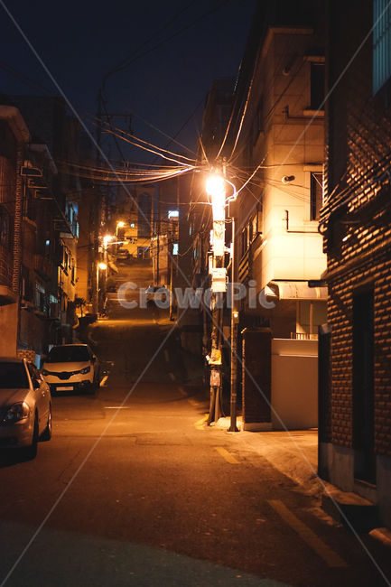 야경,골목길,골목,어둠,다세대주택,원룸촌,길거리,야경,밤,풍경,nightscape,night,landscape,골목길,alley,transportation,교통,automobile,자동차,vehicle,차량,car,차