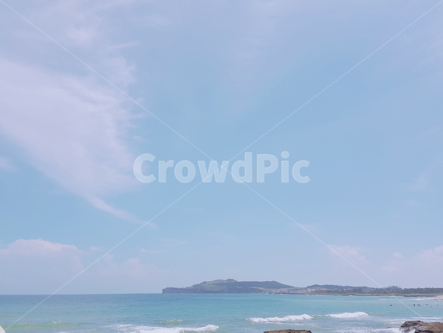 바다,해변,풍경,하늘,자연,파란색,구름,자연,풍경,nature,landscape,sea,outdoors,옥외,ocean,대양,water,물,land,땅,shoreline,해안선,coast,연안