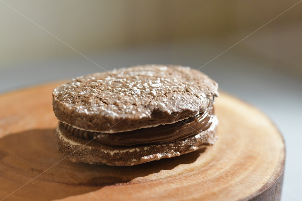 빵,쿠키,다쿠아즈,초코,디저트,초콜렛,음식,식품,커스터드,초코필링,bread,cookie,dacquoise,chocolate,custard,dessert,디저트,간식,후식,dessert,snack