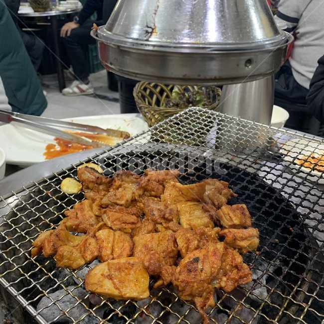 닭갈비,철판,구이,음식,요리,맛집,강원도,춘천닭갈비,춘천,음식,식재료,요리,food,cook,meal,dishes,food reserves,한식,한국음식,한국요리,korean food,korean dishes,korean meal,korean cook