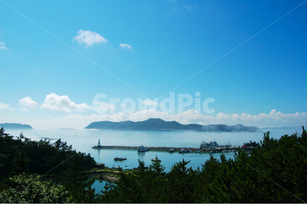 섬,바다,구름,하늘,파랑,자연,풍경,nature,landscape,land,땅,outdoors,옥외,water,물,sea,ocean,대양,shoreline,해안선,coast,연안