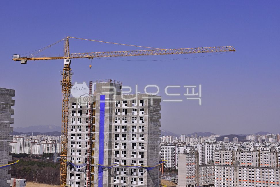 housing complex,industry,Development,construction,tower crane,redevelopment,crane,work,construction site,construction industry,Apartment construction site,labor,work place,outdoor,site,industrial,outdoors,machine,background