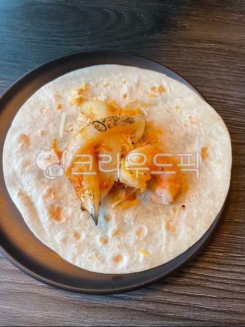 또띠아,타코,타코라이스,멕시코음식,멕시코타코,외국음식,빵,음식,밀빵,얇은피,그릇,food