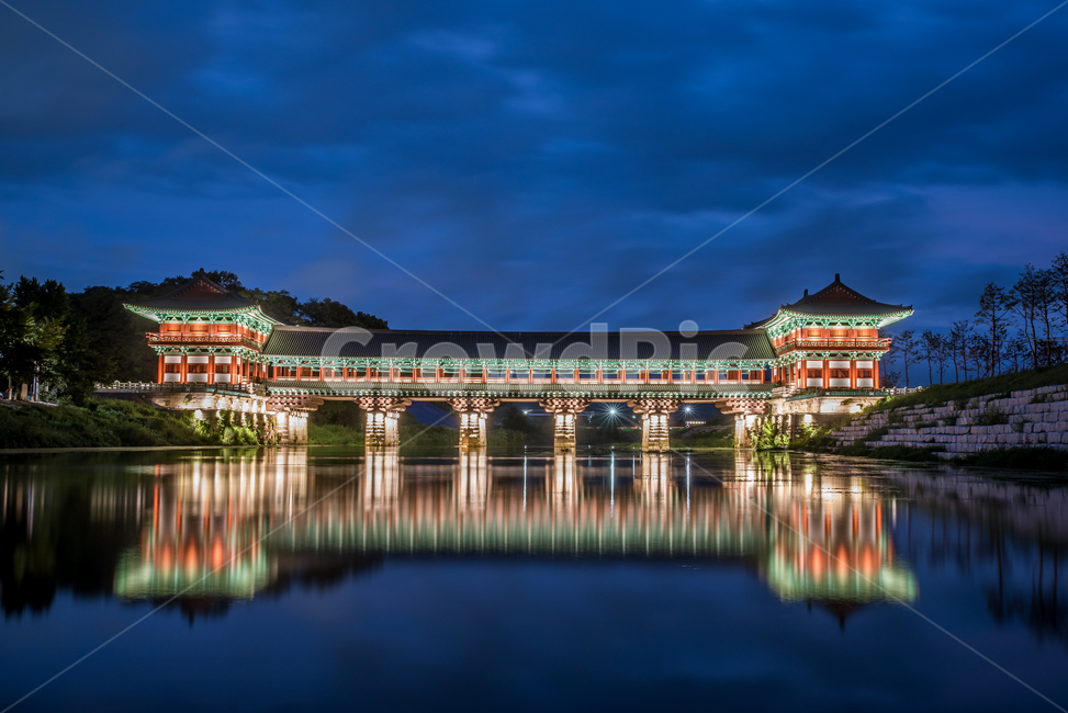 월정교,경주,야경,세계문화유산,강,반영,자연,풍경,밤,다리,beautiful,view,night,bridge,korea,gyeongju,silla,woljeonggyo,old,travel,architecture,traditional,tourism,culture,asian,wooden,asia,관광명소,유네스코,야경,밤,풍경,nightscape,night,landscape,한국전통,한국문화,korean traditional,korean culture,랜드마크,landmark,tourist attraction,한국랜드마크,한국관광지,한국명소,korea landmark,korea tourist attraction,건축물,building,건물
