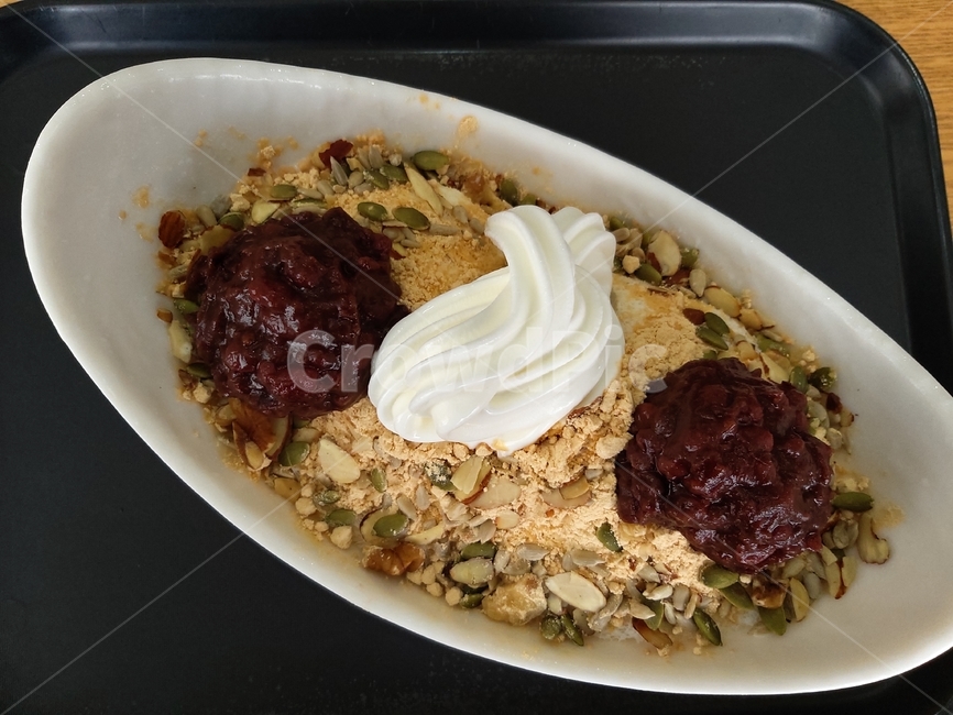 팥빙수,견과류빙수,달콤,디저트,미숫가루,우유빙수,요거트아이스크림