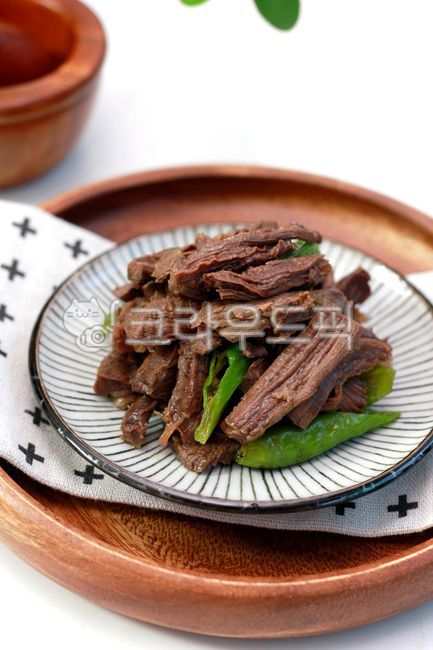 Beef stew with red pepper sauce,Jangjorim,stewed meat,braised beef stew,cooking,food,Braised pork stew