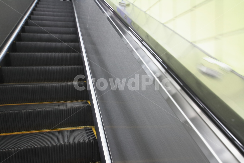 에스컬레이터,역안,지하철역,escalator,subway,subwaystation