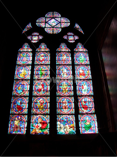 Nott de Lampari,Notre Dame Cathedral,stained glass,Notre Dame de Paris
