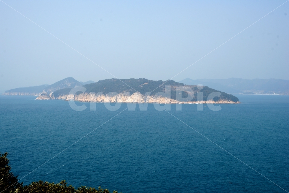 통영,장사도,무인도,바다,평온함,자연,풍경,nature,landscape,한국자연풍경,한국자연경관,korea nature landscape,land,땅,outdoors,옥외,water,물,shoreline,해안선,ocean,대양,sea,coast,연안