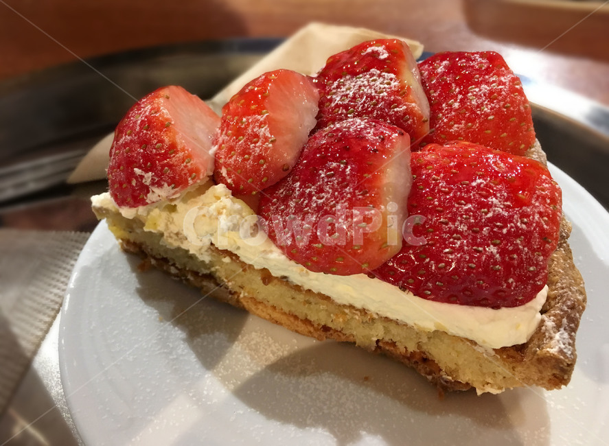 딸기,타르트,후식,디저트,식재료,strawberry,tart,dessert,ingredients,카페,음식,식재료,요리,food,cook,meal,dishes,food reserves,디저트,간식,후식,dessert,snack