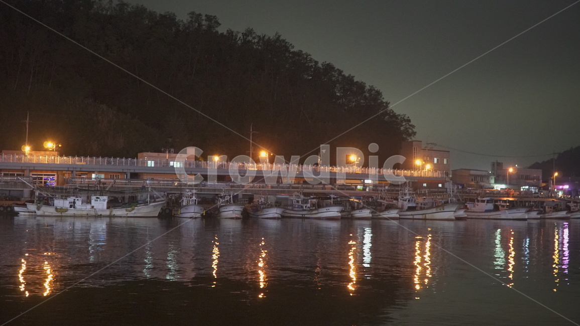 부둣가,항구,어촌,정박,배,야경,물,water,waterfront,교각,port,포트,dock,독,야경,밤,풍경,nightscape,night,landscape