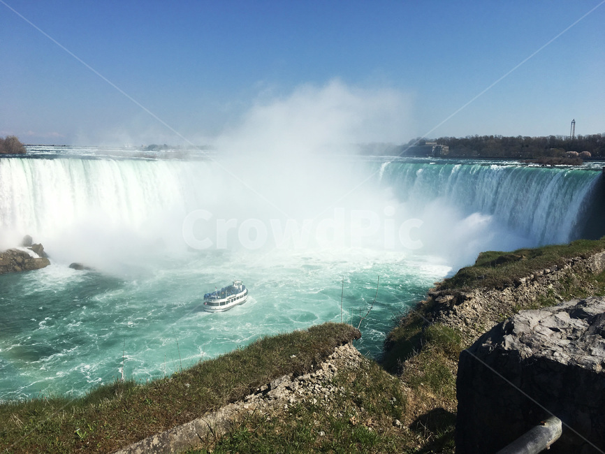 outdoors,옥외,river,강,nature,자연,water,물,vehicle,차량,교통,transportation,보트,boat,waterfall,폭포,나이아가라폭포,niagarafalls