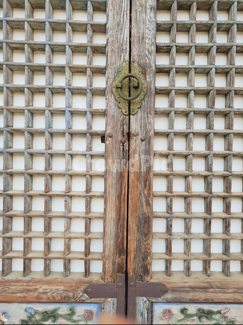 한국전통,전통,문양,문살,패턴,문고리,손잡이,직지사,한국불교,절,사찰,문,무늬,한국사찰,종교,불교,한지,여닫이문,koreantradition,koreanculture,koreanbuddhisttempledoor,한국전통,한국문화,korean traditional,korean culture,건축물,건물외관,exterior,building,structure,architecture,construction