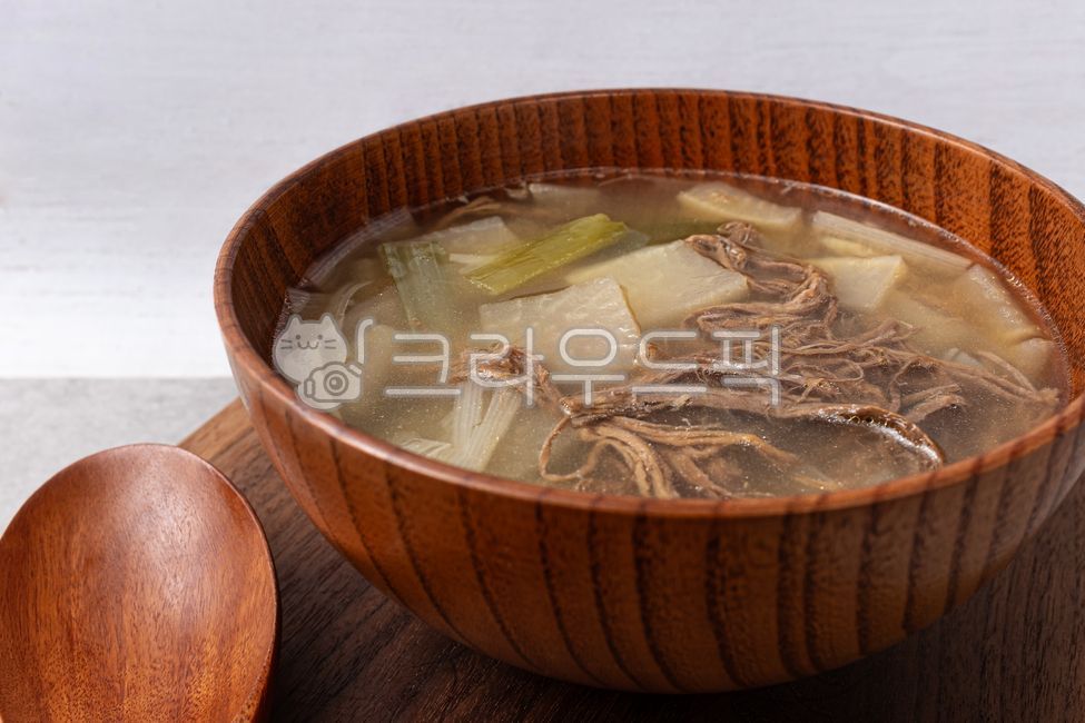 close up,soup,ingredient,savory,Beef radish soup,Radish soup,radish,beef,Korean culture,vegetable,hot,food,meal,Korean food,meat,grocery,Food Ingredients,ingredients