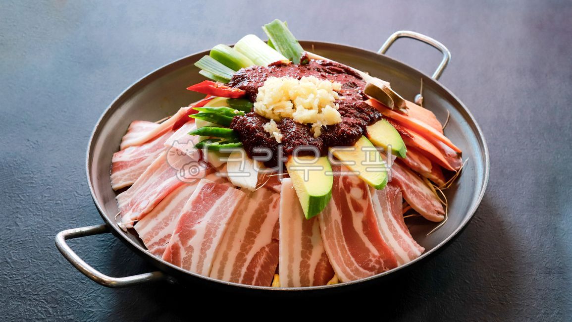 콩불,콩불고기,삼겹살불고기,콩나물불고기,음식,food,dish,식사