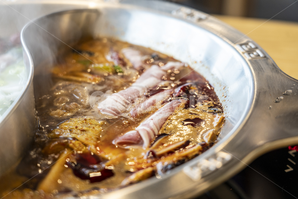 샤브샤브,훠궈,마라탕,홍탕,사천음식,중국음식,식사,dish,요리,bowl,사발,stew,스튜,food,음식,식재료,요리,food,cook,meal,dishes,food reserves,중식,중국음식,중화요리,chinese food,chinese dishes,chinese meal,chinese cook