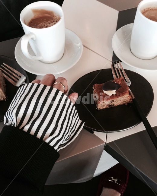 디저트,커피,받침접시,카페,케잌,여자손,dessert,커피,카페,coffee,cafe