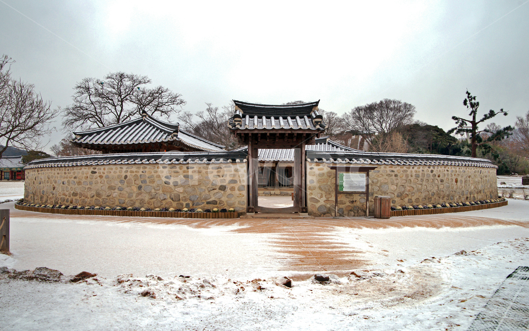 해미읍성,서산,성곽,성,조선시대,사적,문화재,천주교성지,옥사,겨울,계절,winter,season,한국전통,한국문화,korean traditional,korean culture,건축물,건물외관,exterior,building,structure,architecture,construction
