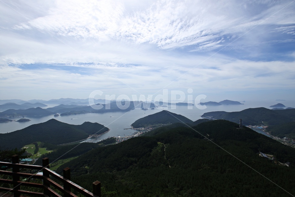 바다,sea,하늘,구름,섬,sky,cloud,자연,풍경,nature,landscape,slope,경사,mountain range,산맥,mountain,산,outdoors,옥외