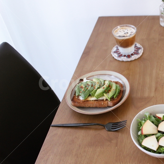 요리,아보카도,토스트,채식,아침식사,점심식사,브런치,커피,음식,식재료,요리,food,cook,meal,dishes,food reserves,빵,bread,아침식사,조식,브런치,breakfast,brunch,디저트,간식,후식,dessert,snack,커피,카페,coffee,cafe