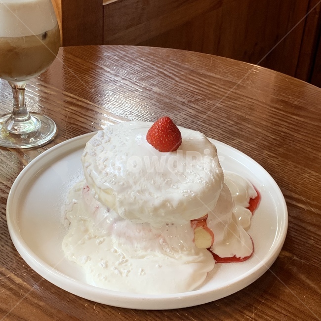 팬케이크,수플레팬케이크,딸기팬케이크,디저트,브런치,food,dessert,크림,음식,식재료,요리,food,cook,meal,dishes,food reserves,디저트,간식,후식,dessert,snack