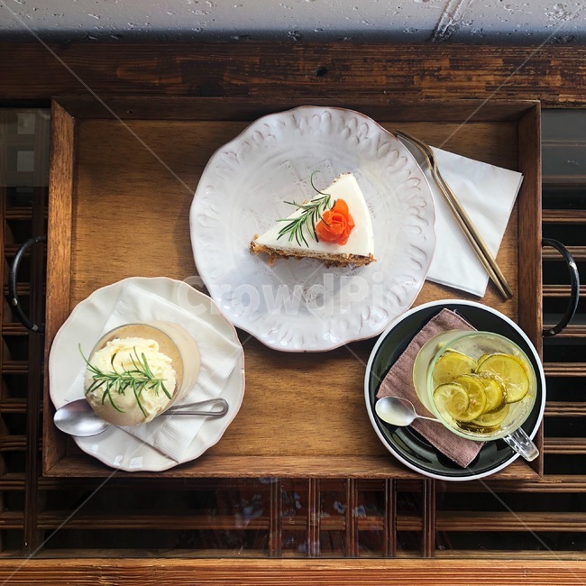 카페,디저트,당근케익,힐링,휴식,아이스크림,라임청,감성,인테리어,음식,식재료,요리,food,cook,meal,dishes,food reserves,빵,bread,디저트,간식,후식,dessert,snack,커피,카페,coffee,cafe