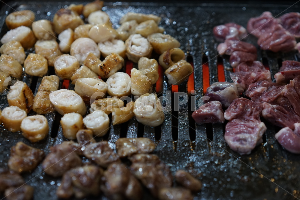 meat restaurant,Gopchang,Korean food,meat,fire,Pork tripe,Pig Makchang,guts,Makchang