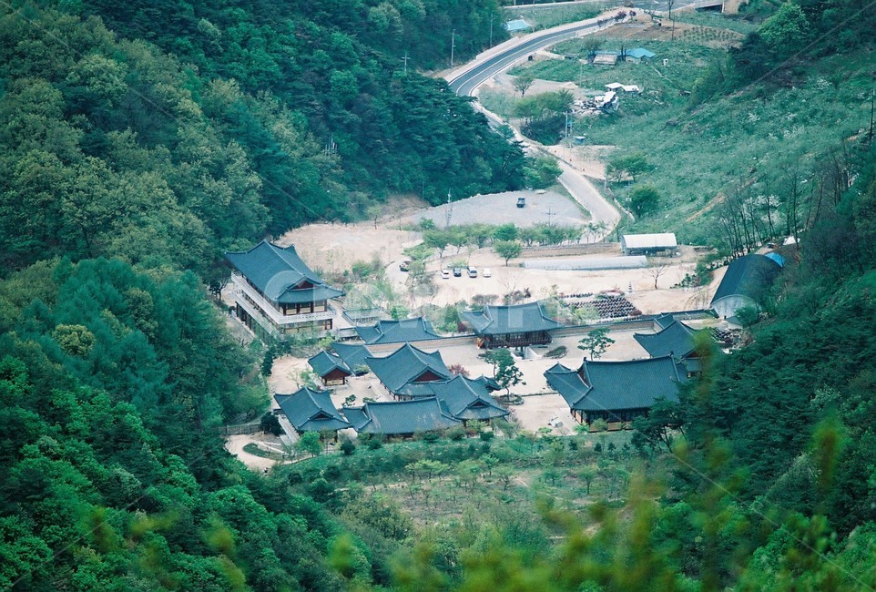 청룡사,산사,건물,풍경,봄,계절,자연,sansa,mountaintemple,building,scenery,시골,마을,풍경,landscape,country,rural,town,한국전통,한국문화,korean traditional,korean culture,건축물,건물외관,exterior,building,structure,architecture,construction