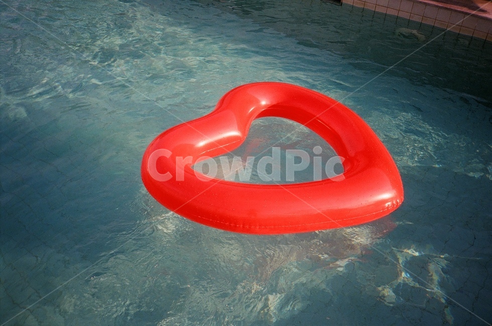 감성사진,필름사진,pool,튜브,물,수영장,여름,계절,summer,season