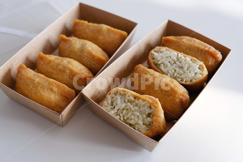 Tofu sushi,lunchbox,sushi,lunch box,married